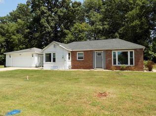 820 Rinehart Pl, Elkhart, IN 46516
