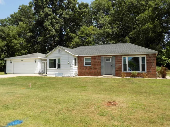820 Rinehart Pl, Elkhart, IN 46516