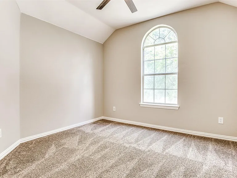 15704 Grove Crest Dr — Photo 21