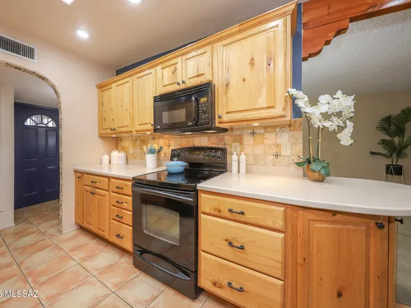 7509 E 42nd St, Tucson, AZ 85730