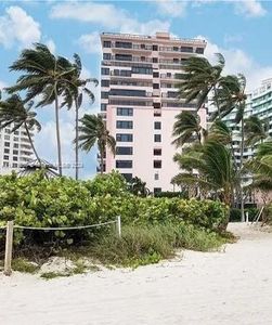 (Undisclosed Address), Miami Beach, FL, 33140