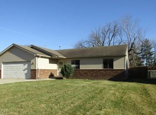 39870 Bridgeview St, Harrison Township, MI 48045