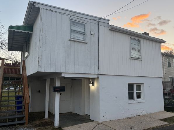 114 Ross Ave