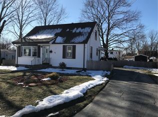 26 Scotland Rd, Cranston, RI 02920