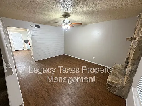 1409 Courtney Pl #A Photo 1