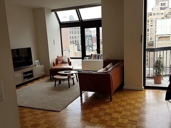 5th image of 150 E 85th St APT 13C