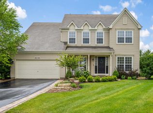 40W241 Eastwood Ct, Geneva, IL 60134