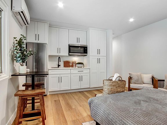 3rd image of 4603 Don Pio Dr #B