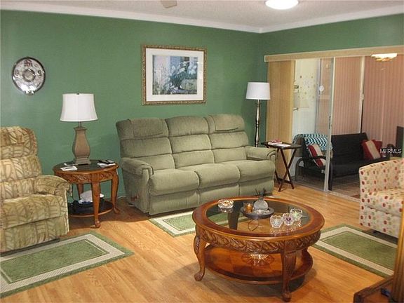 5th image of 2200 Shelly Dr APT B
