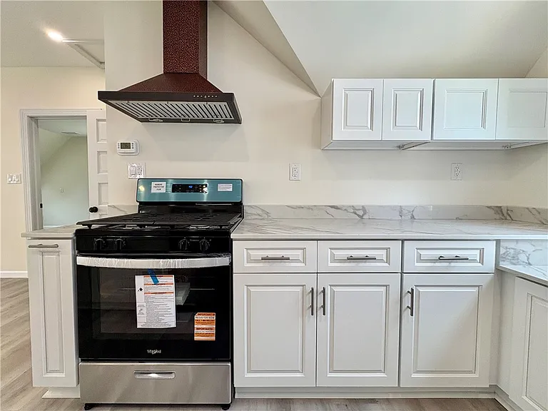 245 Frederick Ave #243 — Photo 8