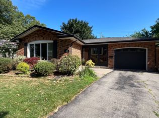 7253 Thornhill Cres, Niagara Falls, ON L2E 5W5
