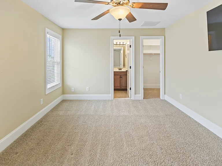 1624 Brook Hollow Dr #1-B — Photo 24