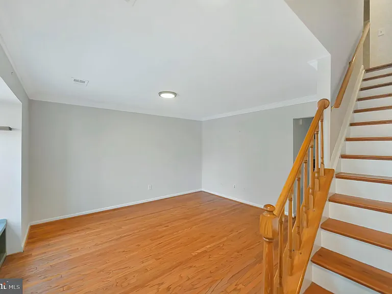 6650 Cypress Point Rd — Photo 2