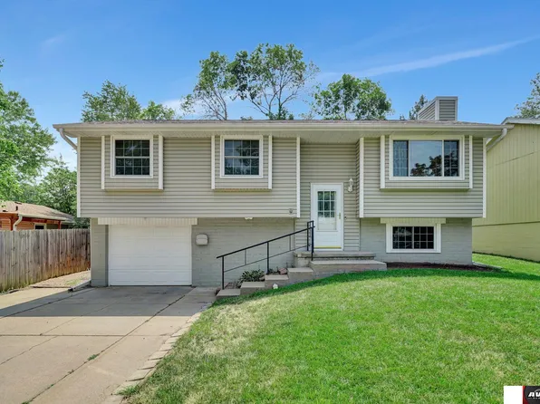 1411 W Sewell St, Lincoln, NE 68522