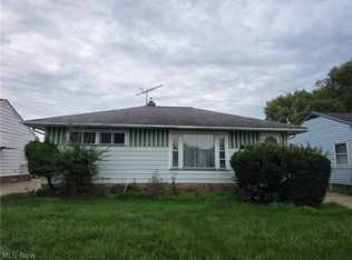 19145 Homeway Rd, Cleveland, OH 44135
