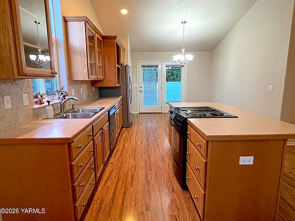 5th image of 8704 Midvale Rd