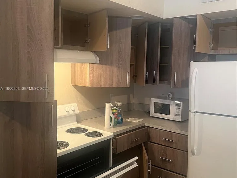 565 Vista Isles Dr #2024 — Photo 14