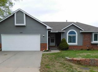 120 E Lockridge St, Mulvane, KS 67110