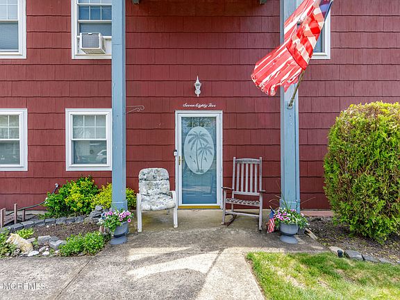 5th image of 785 Pine Shore Road