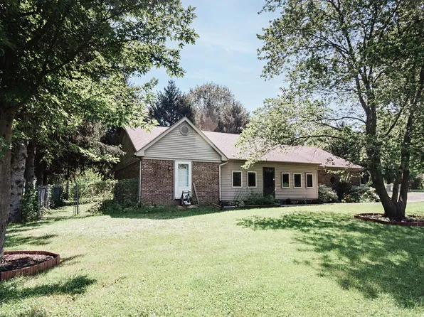 400 Layton Ct, Thorntown, IN 46071