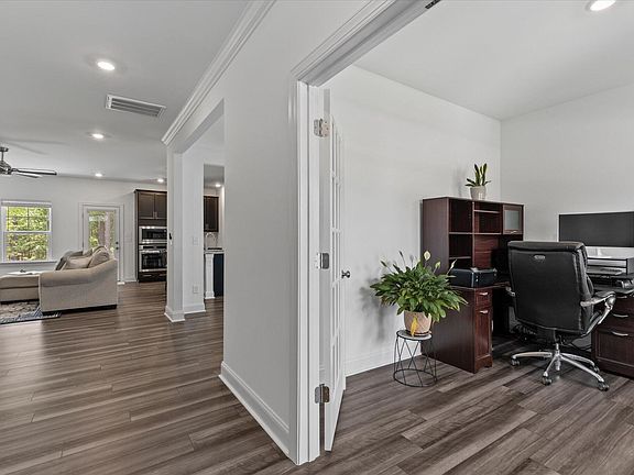 4th image of 1436 Hazelnut Ridge Ln