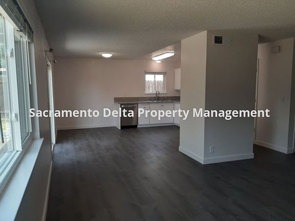 2nd image of 9225 Castlemont Cir