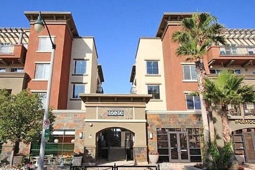 1st image of 6020 Seabluff Dr Unit 414