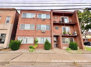 685 University Ave W UNIT 6, Windsor, ON N9A 5R6