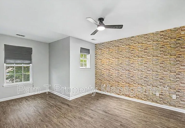 4 Bainbridge Way — Photo 23