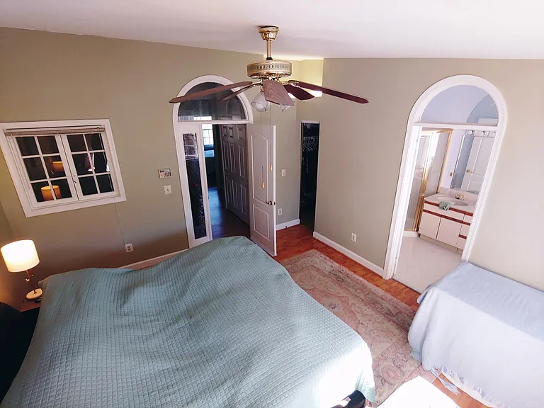 8013 Merry Oaks Ct — Photo 18