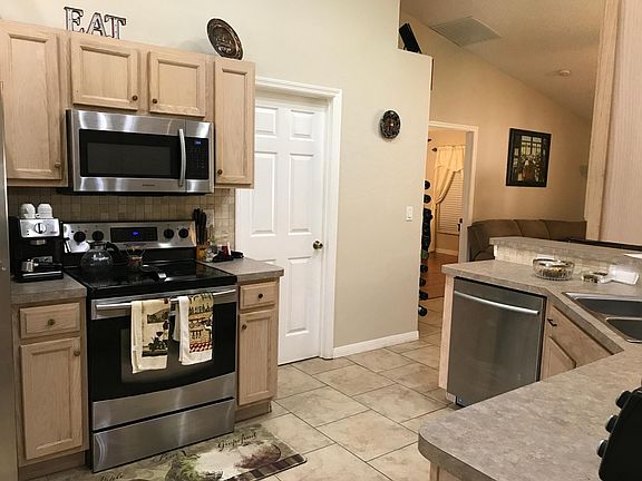 5th image of 3 Pinell Ln