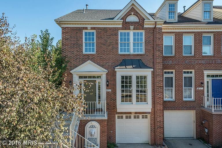 1st image of 46515 Lynnhaven Sq