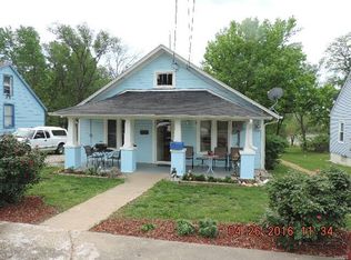 227 W Elvins Blvd, Park Hills, MO 63601