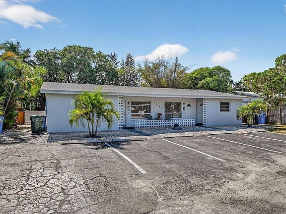 3rd image of 1632 NE 33rd Street