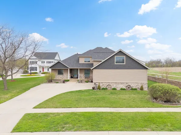 807 Timothy Dr SE, Stewartville, MN 55976
