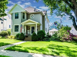 1114 State St, Saint Joseph, MI 49085