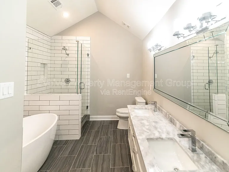 779 Dogwood Cv — Photo 14