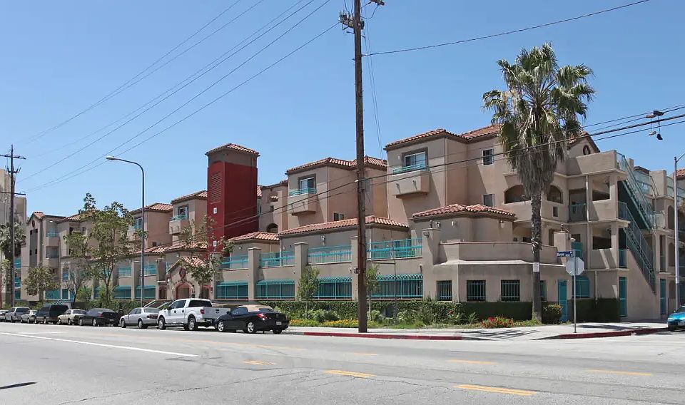 2nd image of 1310 Rio Vista Ave #11217