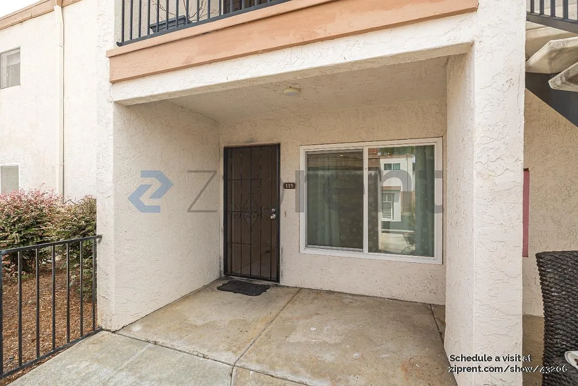 2 bed, 877 sqft, $2,375 — Photo 1