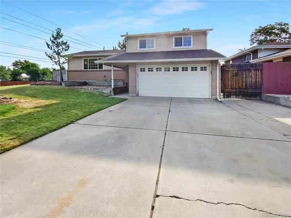 1904 S Cape Way, Lakewood, CO 80227