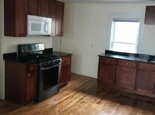 32 Swift St #1, Lowell, MA 01852