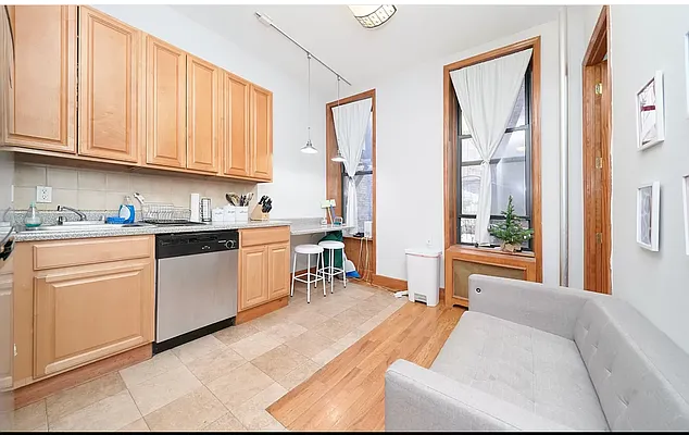 Rented by Living New York | media 18