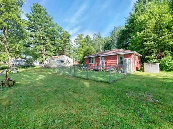 22735 Glopat Dr, Pierson, MI 49339