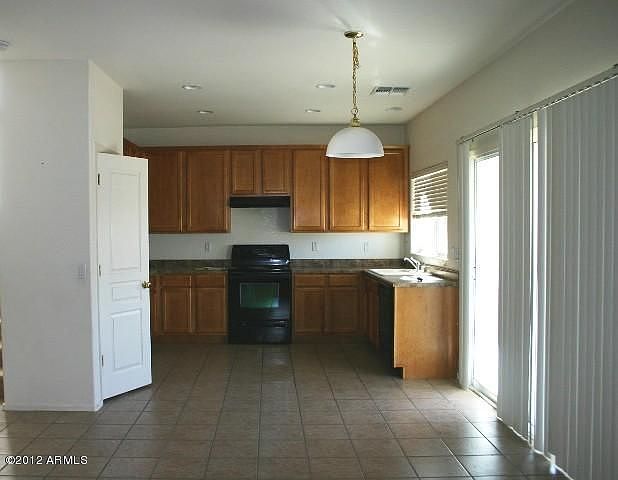 2nd image of 11672 W Monroe St