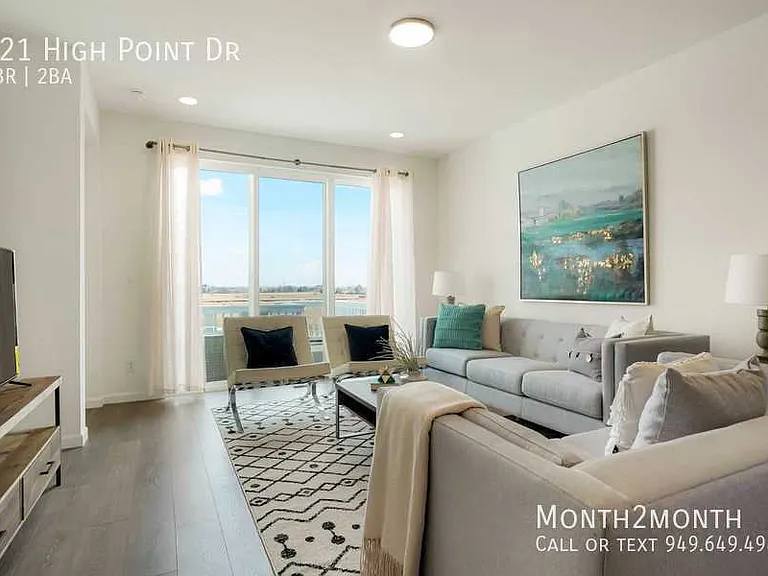 521 High Point Dr — Photo 2