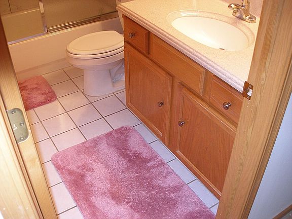 5th image of 9432 S Kolmar Ave APT 2W