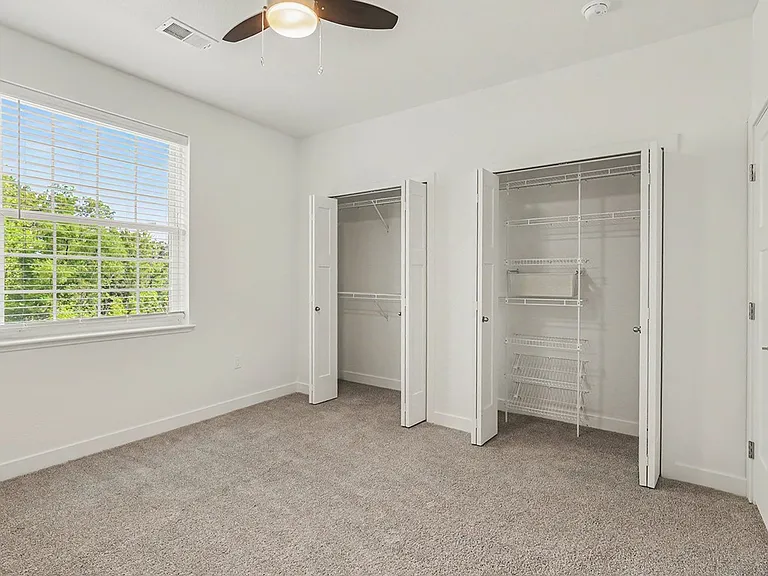 Meadowbrooke Apartment Homes — Photo 60