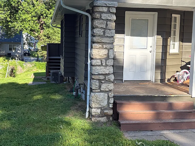 550 S Arlington Ave — Photo 11