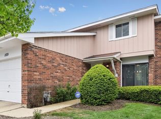1109 Hertford Ct, Wheaton, IL 60189