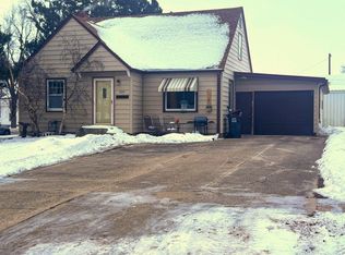 205 Washington Ave, Sheldon, IA 51201